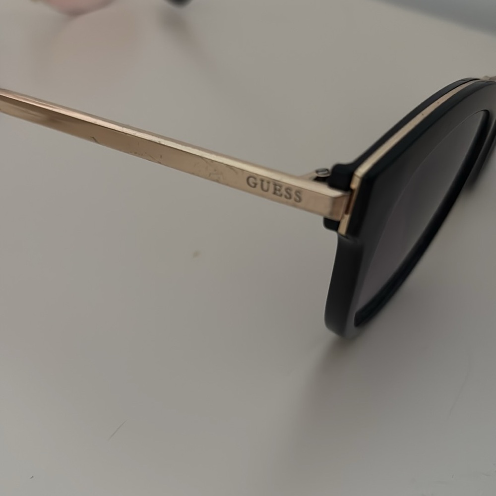 Stylish Women's Sunglasses Set - Black, Pink, and Cream - Picture 2 of 5